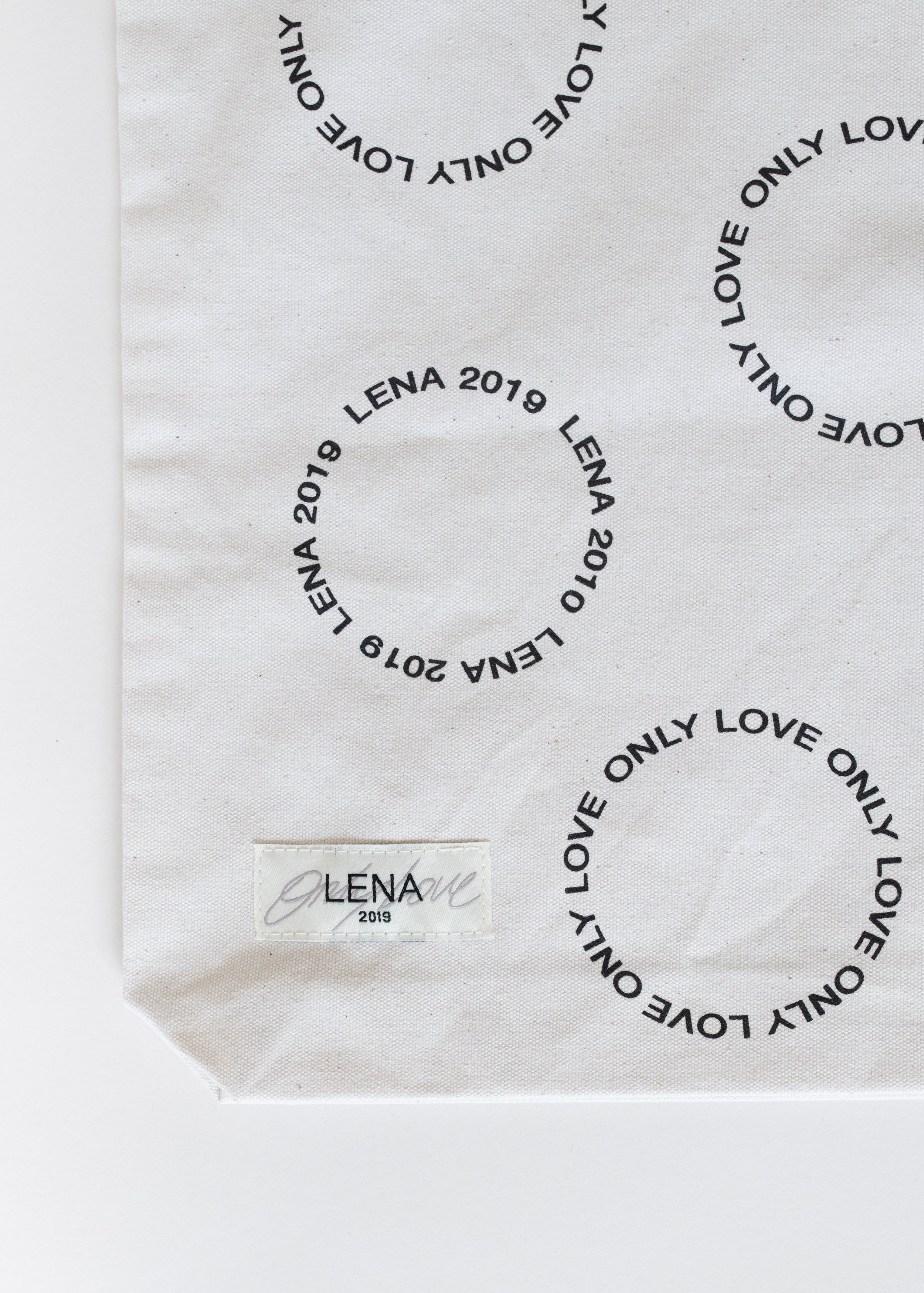 Lena - ONLY LOVE Beutel Weiss
